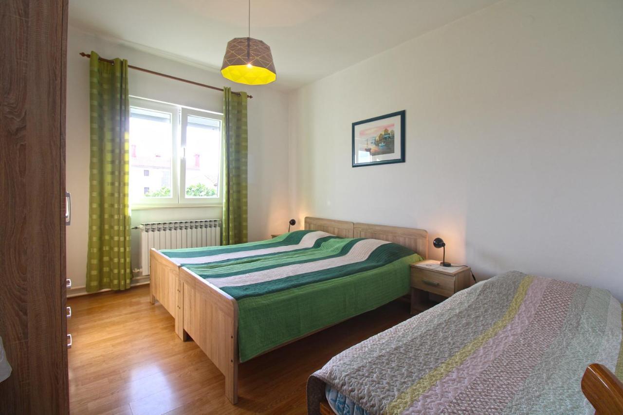 Apartments Valerija 847 普拉 外观 照片