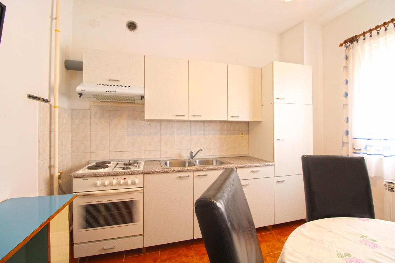Apartments Valerija 847 普拉 外观 照片