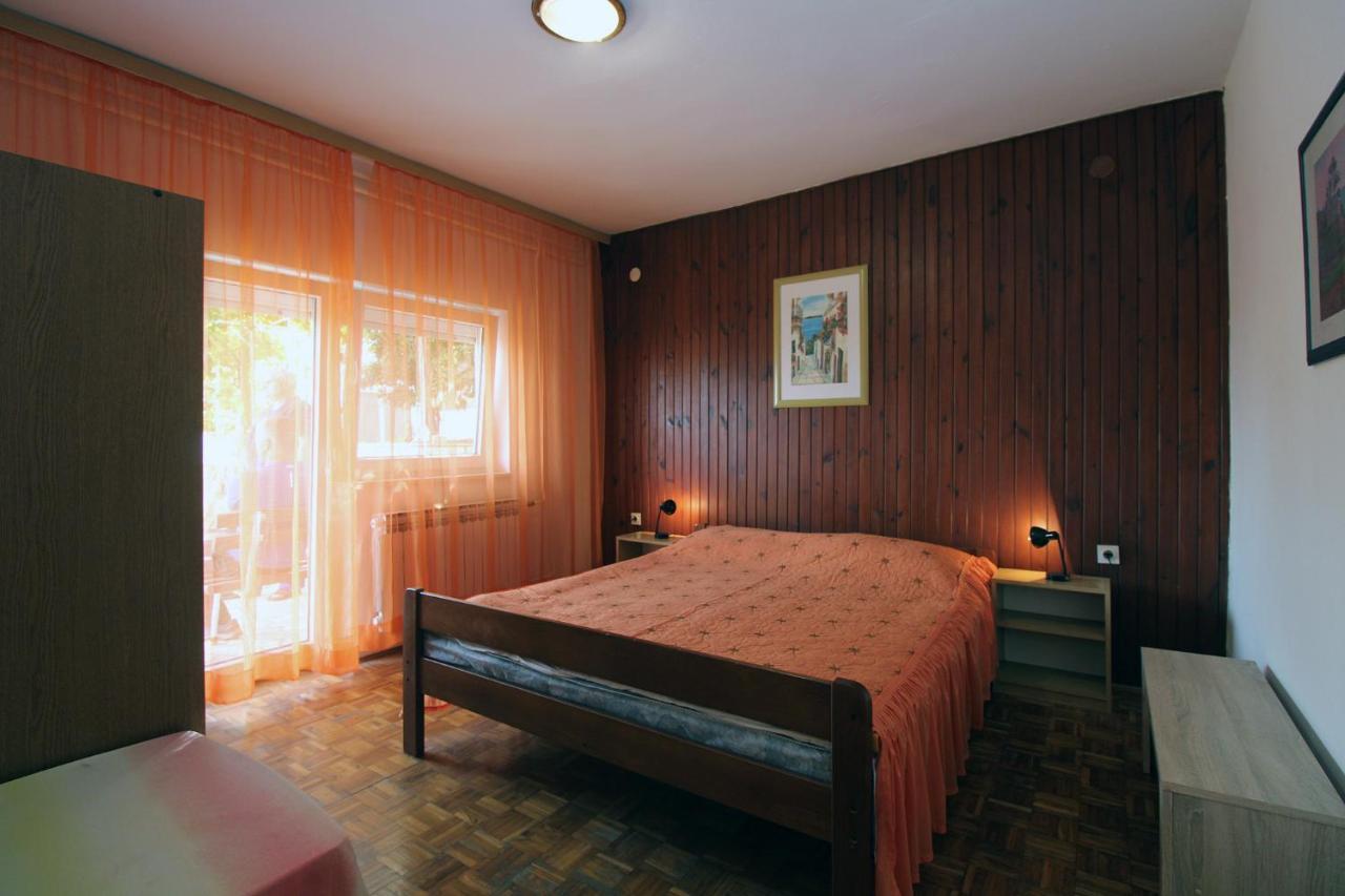 Apartments Valerija 847 普拉 外观 照片