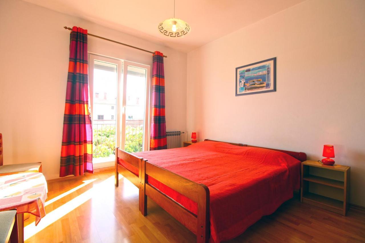 Apartments Valerija 847 普拉 外观 照片