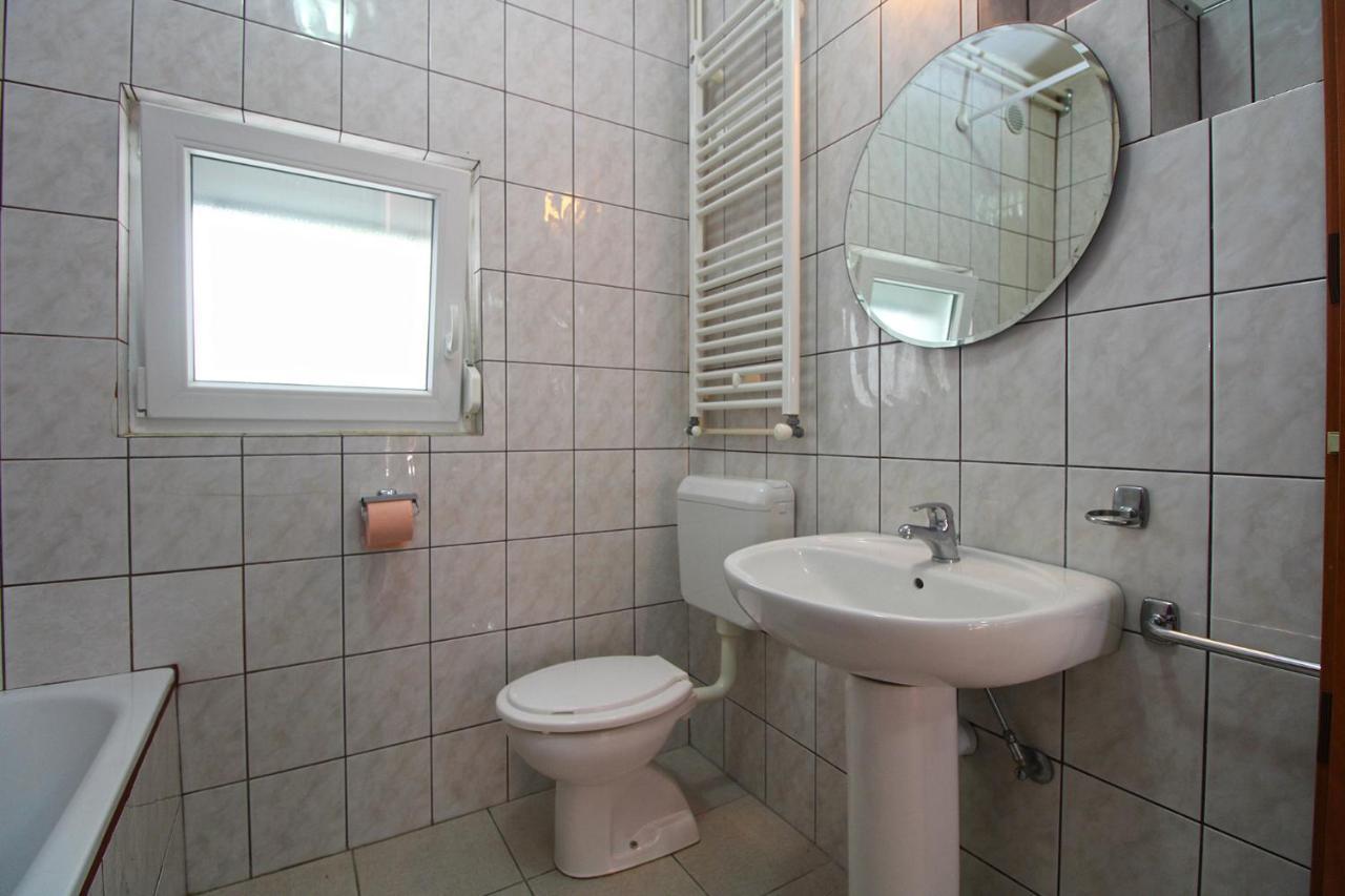Apartments Valerija 847 普拉 外观 照片